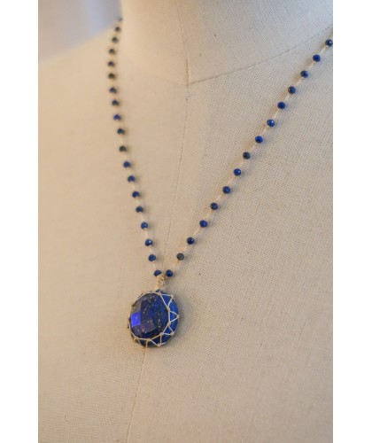 Collier "talisman" court en...